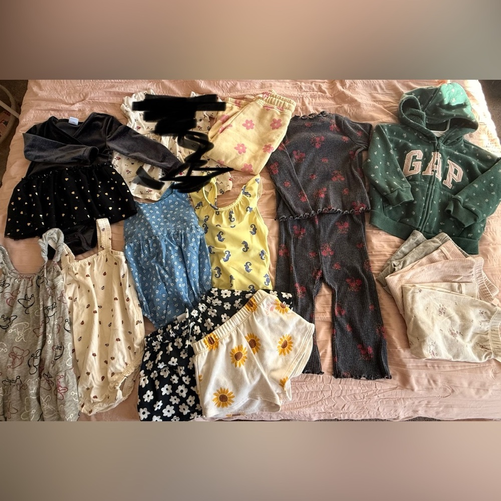 Bundle of baby girl clothes 14 pieces from Baby gap & old navy